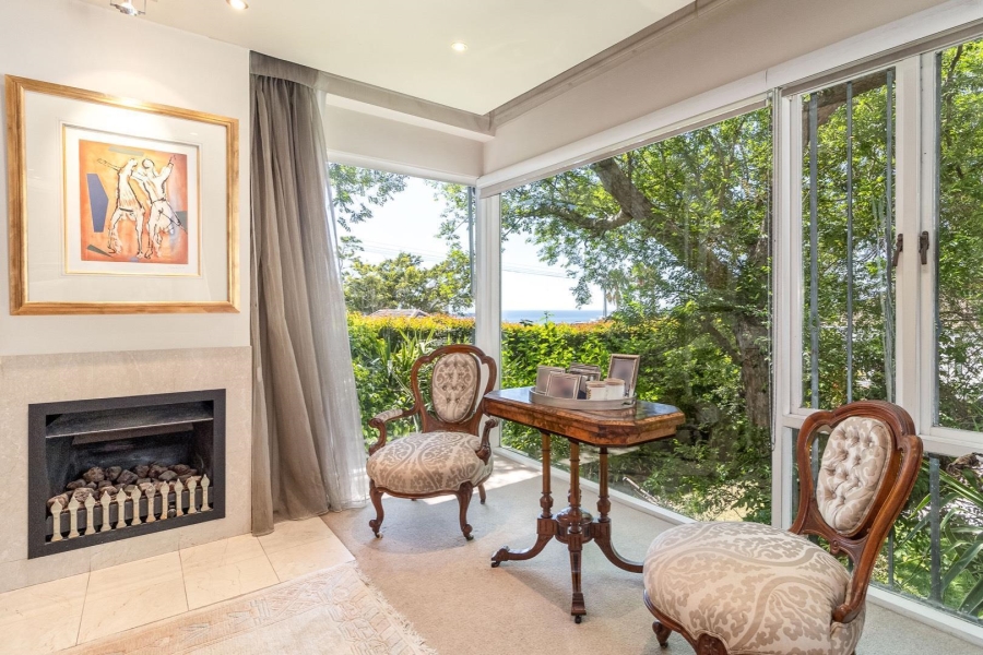 To Let 4 Bedroom Property for Rent in Fresnaye Western Cape